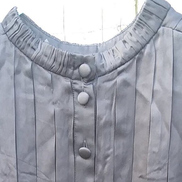 Women's Black Silk Pleated Button Down Tank Top - S - Picture 3 of 14